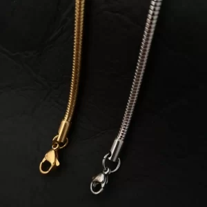 pulseira dourada e prateada